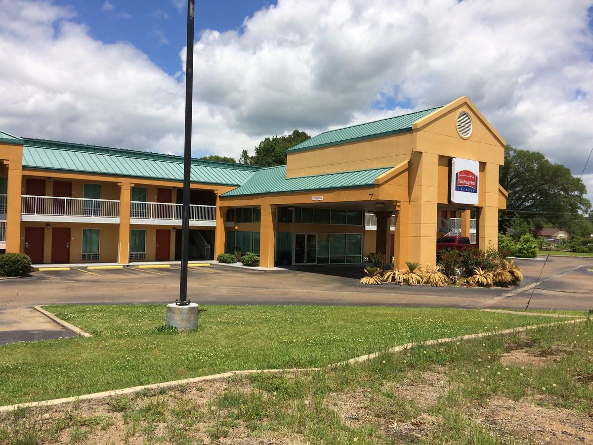 Fairbridge Inn Express ناتشيز، مسيسيبي المظهر الخارجي الصورة